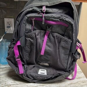 North Face Backpack 20x18 Recon Hiking Laptop School FlexVent Pad Work camp